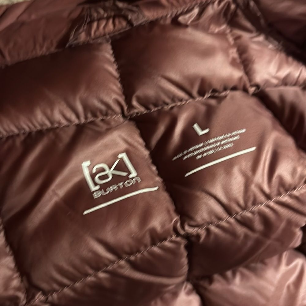 AK Burton Rose Down quilted Vest like new - Picture 3 of 16